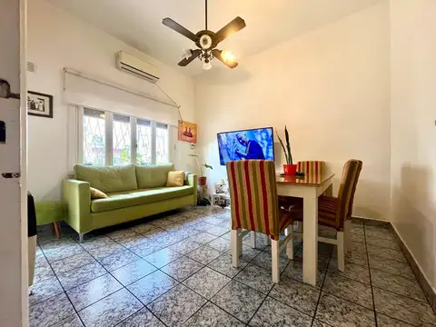 Depto Tipo Casa 2 ambientes con 1 baño
