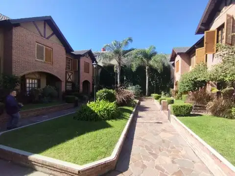 Boedo Venta Impecable Triplex 5 Ambientes En Barrio Privado Detalles De Categoria