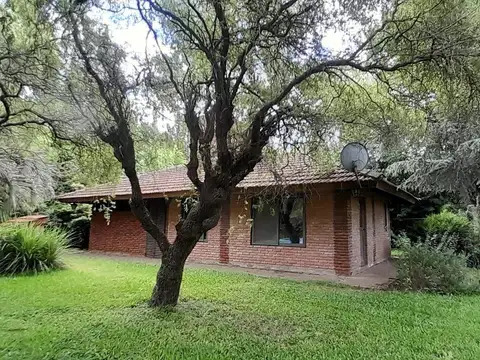 Venta Casa 2 ambientes sobre lote de 700 m2 en Parque Sakura, Exaltacion de la Cruz