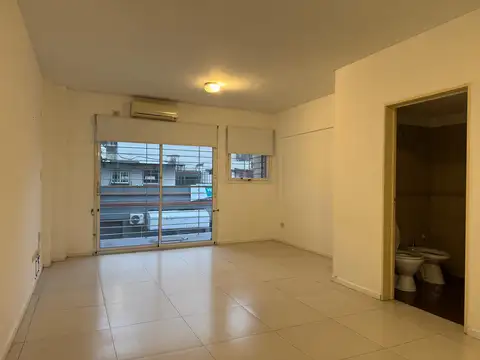 Manzanares 3900, Piso 1