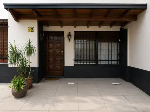 OPORTUNIDAD PH DE 5 AMBIENTES CON 2 COCHERAS