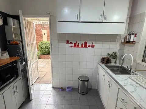 Casa 3 ambientes con 2 baños