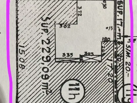 ESTA A LA VENTA ESQUINA A RECICLAR EN MERCEDES (B)