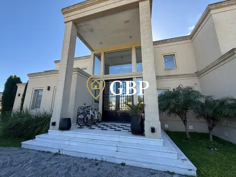 Casa en Venta de 5 dormitorios