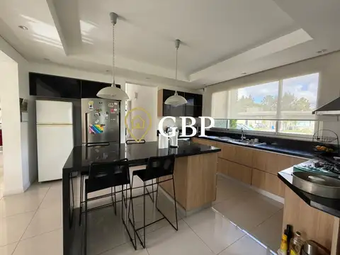 Casa en Venta en Malibu, USD 530.000