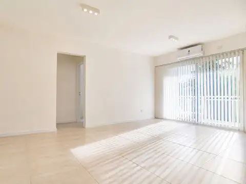 Departamento 3 Ambientes en Venta en Bernal