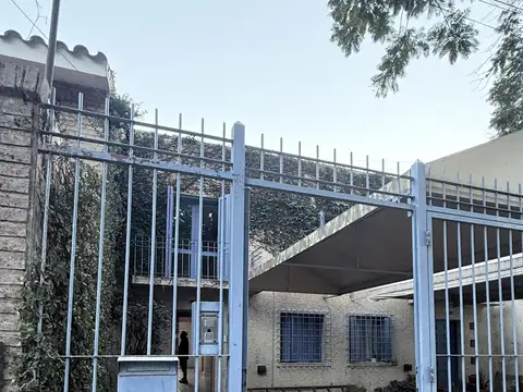 Casa en Alquiler en Barrio Tres Cerritos, $ 1.200.000