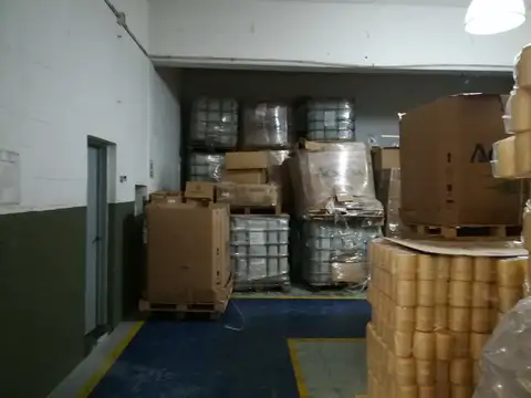 Galpon en Venta 10  mts Frente