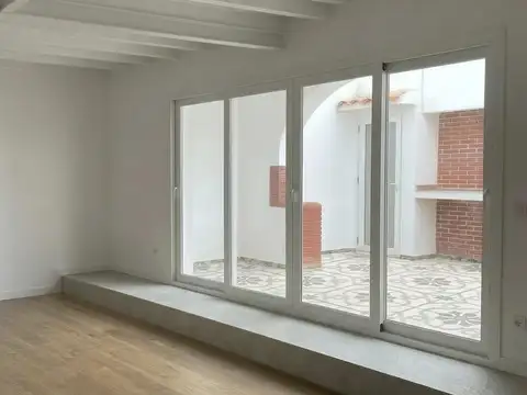 Depto Tipo Casa 5 ambientes con 2 baños