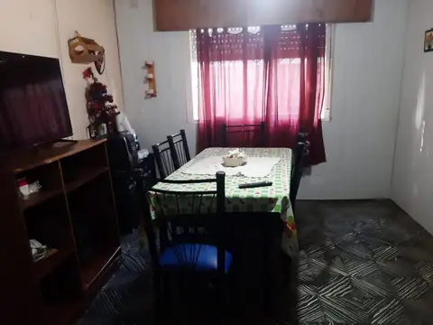VENDO CASA EN VILLA ELISA, BUENA UBICACION