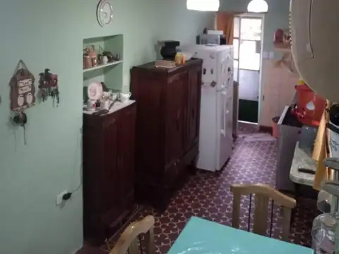 CASA CON TERRENO AMPLIO