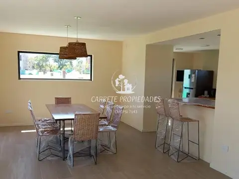 Casa 4 ambientes con 1 baño