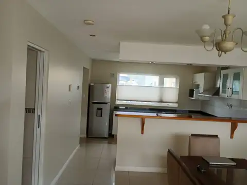 Casa en Alquiler de 3 dormitorios