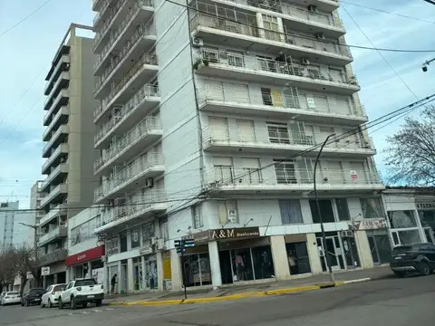 Departamento exclusivo con balcón.