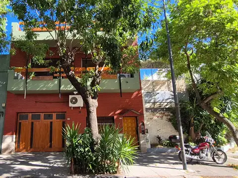 Impecable Departamento tipo casa en venta en Villa Urquiza