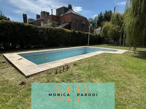 Lote con pileta en venta en Country Banco Provincia