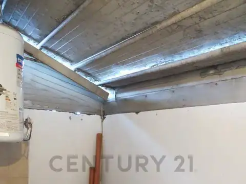 Oficina 2 ambientes con 1 baño