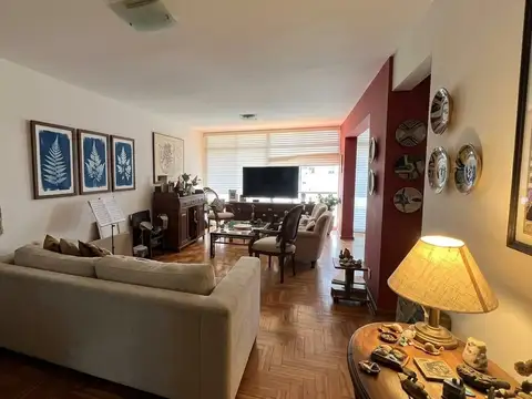 Venta de departamento de 5 ambientes centrico LA PLATA
