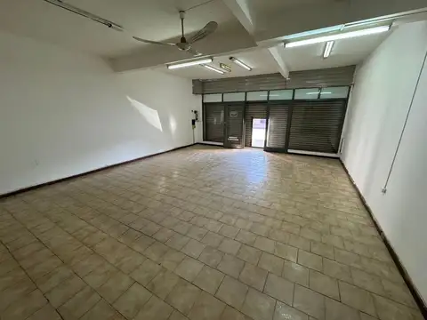 VENTA LOCAL COMERCIAL SAN VICENTE CON PARKING