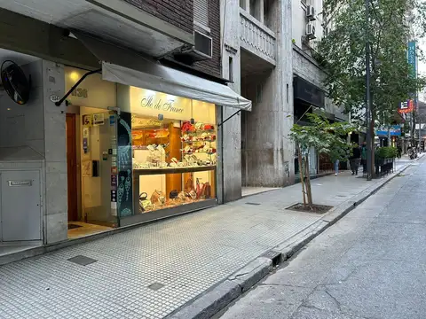 Local en Venta en recoleta
