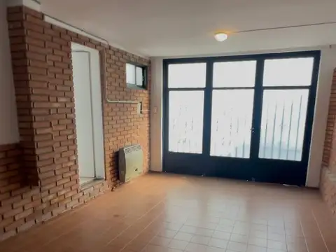 Depto Tipo Casa en Venta 70 años