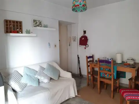 Departamento en venta en Caballito. 2 amb. 30m2. 7mo. piso. Luminnoso