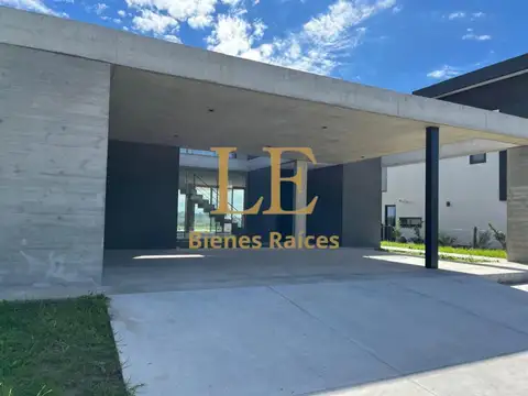 Venta Casa En Puertos del Lago - Barrio Costas