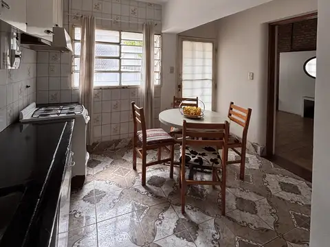 Venta Casa 4 Ambientes Terraza Patio Liniers
