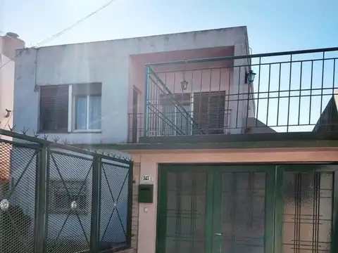 Mazza 300, Piso 1°