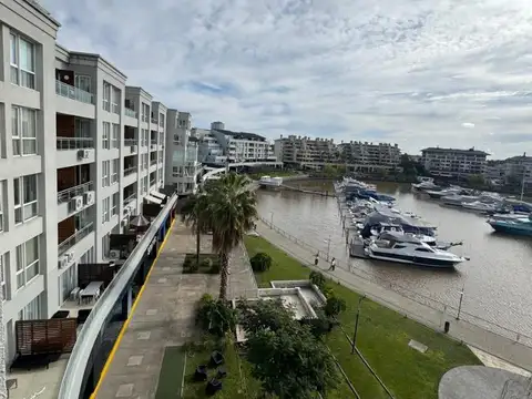 Departamento de 2 ambientes amoblado con balcón