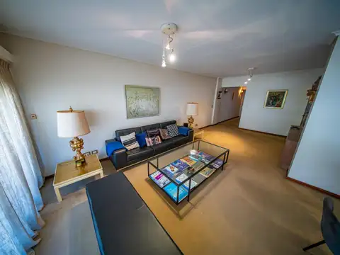 Departamento 5 ambientes con 3 baños
