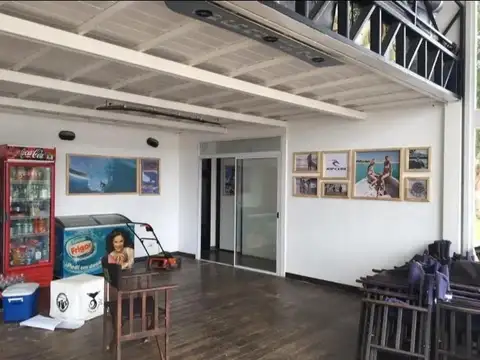 Parador turístico en venta sobre Rio San Antonio Delta Tigre con cabaña equipada