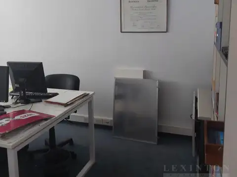 Oficina en Venta al Este