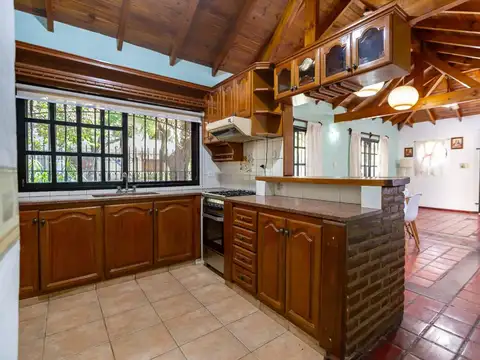 VENTA CASA HURLINGHAM EN PLANTA BAJA APTO CREDITO