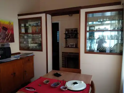 Casa 40 ambientes con 1 baño
