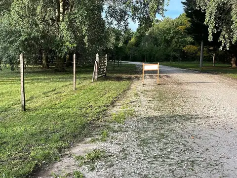 VENTA LOTE EN BARRIO PINARES DE SANTA CLARA