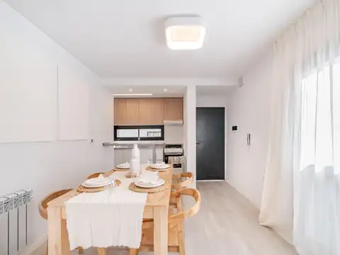 Dúplex de 2 dormitorios y medio en alquiler en Housing Cerrado - Poeta Lugones