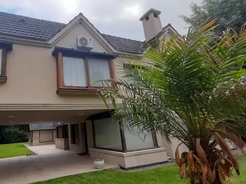 Casa en Venta en Club El Carmen, USD 640.000