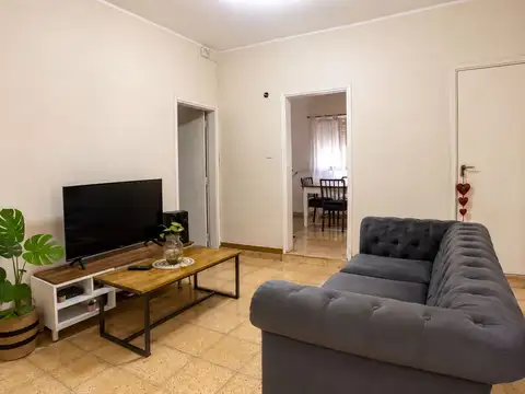VENTA PH 4 AMB CON GALPON Y 2 LOCALES EN TAPIALES