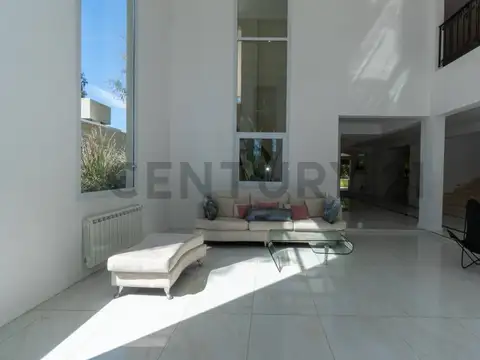 calle 138 4100, Piso 0