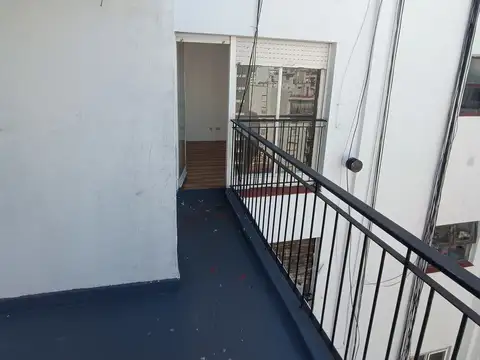 Departamento en Alquiler en Balvanera, $ 610.000