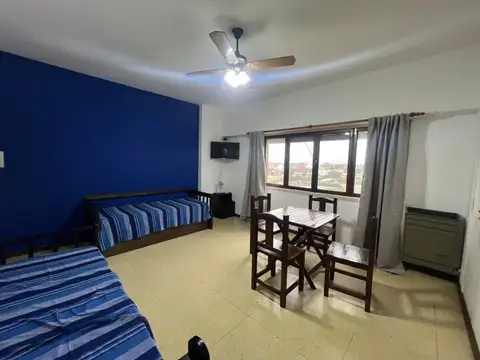 Alquiler temporario 1 ambiente en Miramar. Edificio Costa Azul