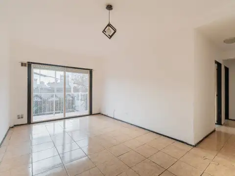 Miranda 3900, Piso 2