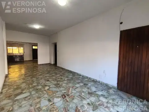 Depto Tipo Casa en Venta en Morón Sur, USD 52.000