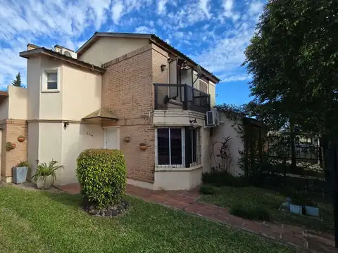 Duplex en Barrio Los Robles