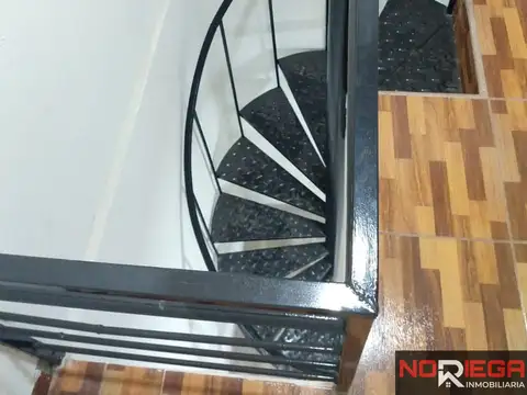 Casa 2 ambientes con 1 baño