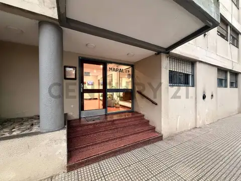 Las Heras 3000, Piso 0