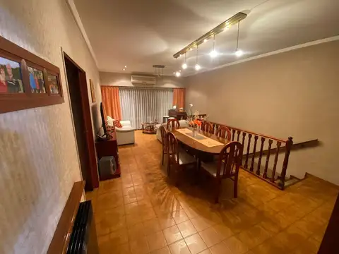 Depto Tipo Casa en Venta de 3 dormitorios