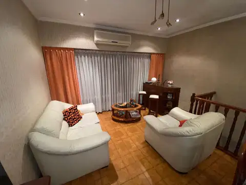 VENTA DE PH TIPO CASA EN ISIDRO CASANOVA