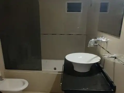 Depto Tipo Casa en Alquiler en Florencio Varela, $ 450.000